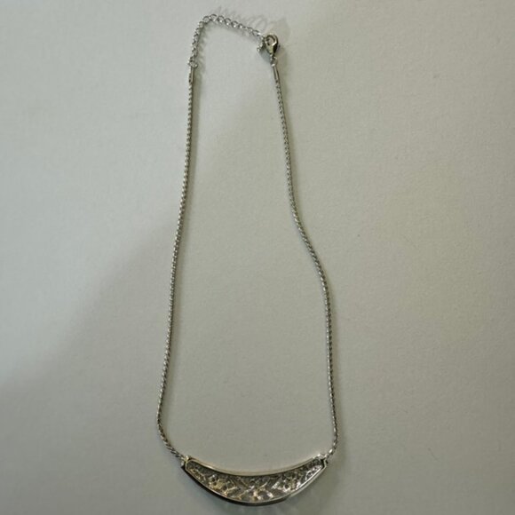 Beautiful Filigree Silver Tone Collar Necklace- Rhinestones, Twisted Adj Chain - Picture 6 of 8
